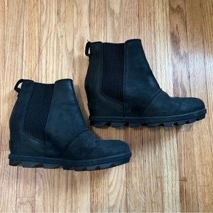 SOREL Wedge Boots size 7.5